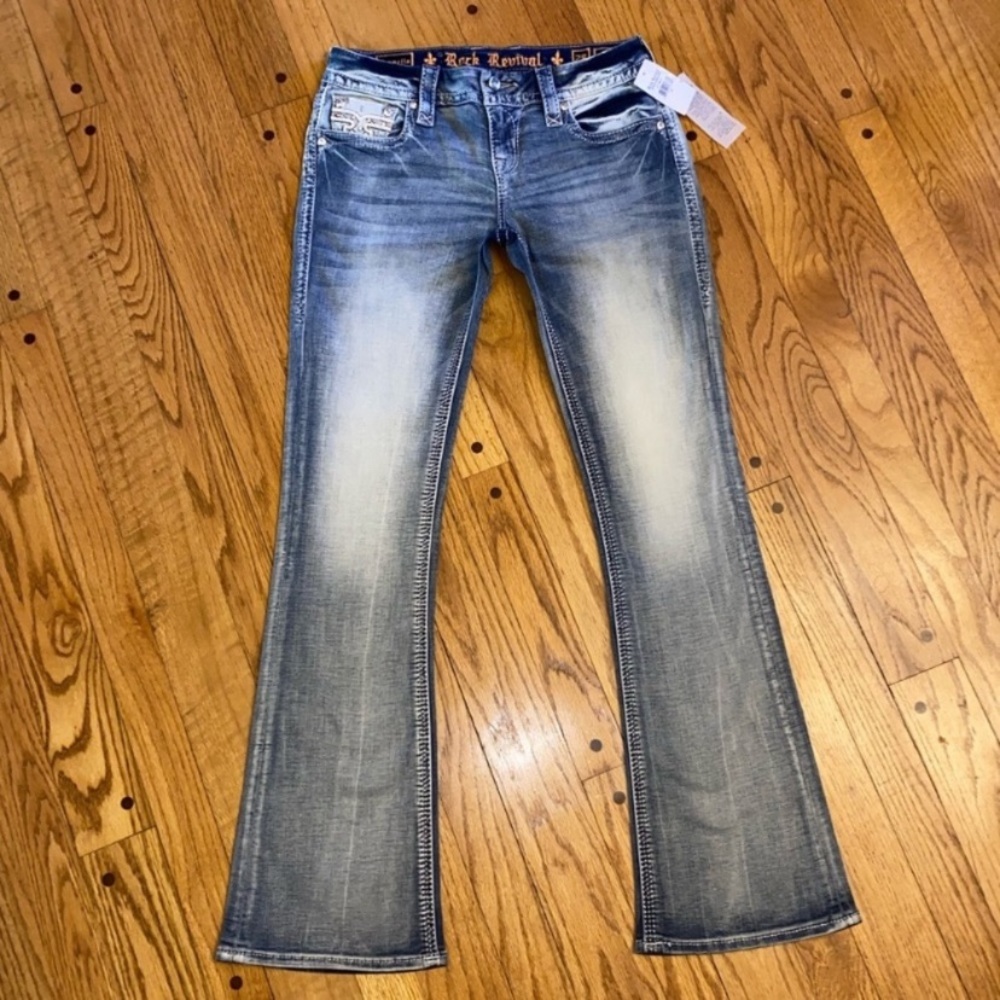 NWT ROCK REVIVAL BRUNELLA BOOT JEANS